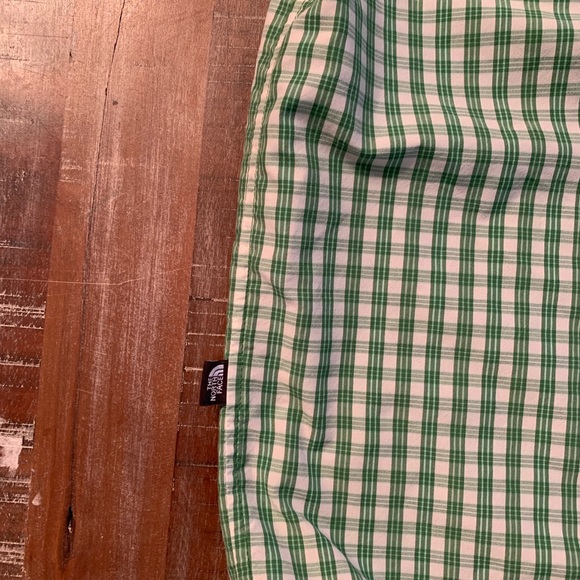The North Face Men’s Short Sleeved Shirt L Green - Picture 6 of 8